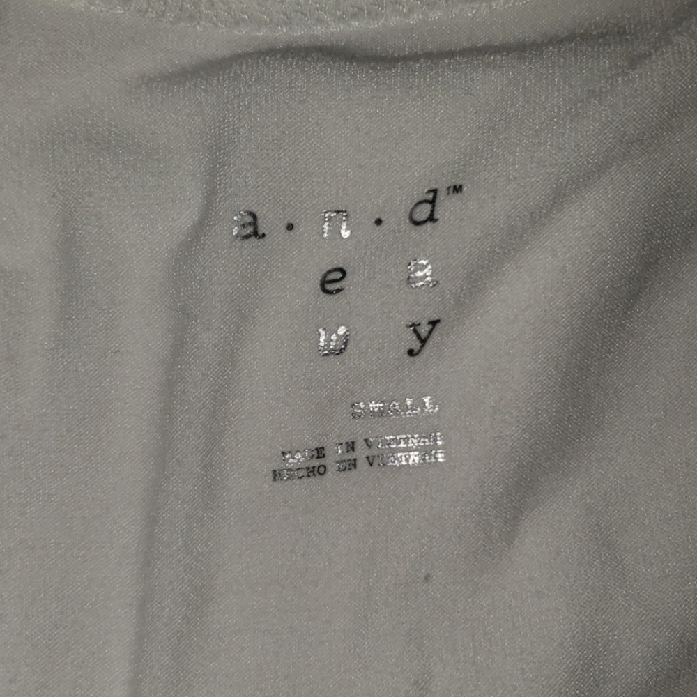 2 Sweet Tees - Picture 2 of 3